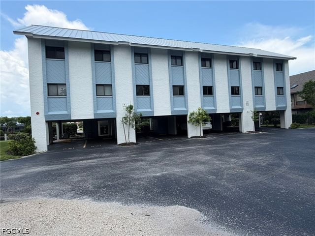 1250 Tennisplace CT E22, Sanibel, FL 33957