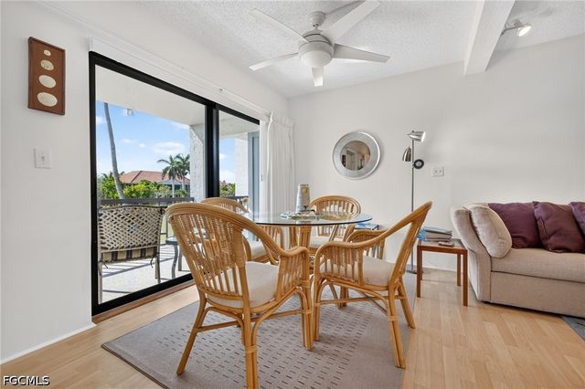 1250 Tennisplace CT E22, Sanibel, FL 33957