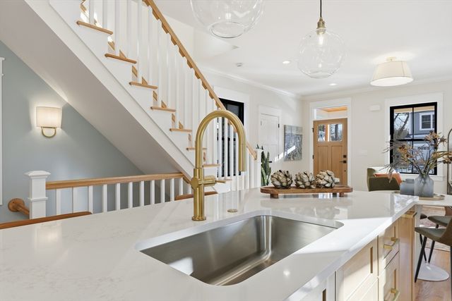 33 Landy Ave, Northampton, MA 01062