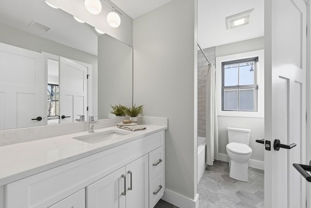 33 Landy Ave, Northampton, MA 01062