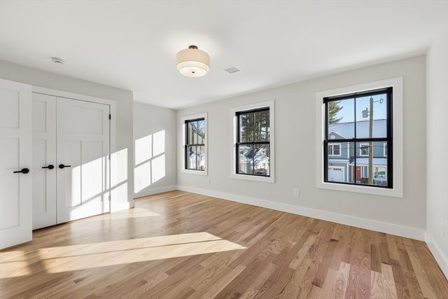 33 Landy Ave, Northampton, MA 01062