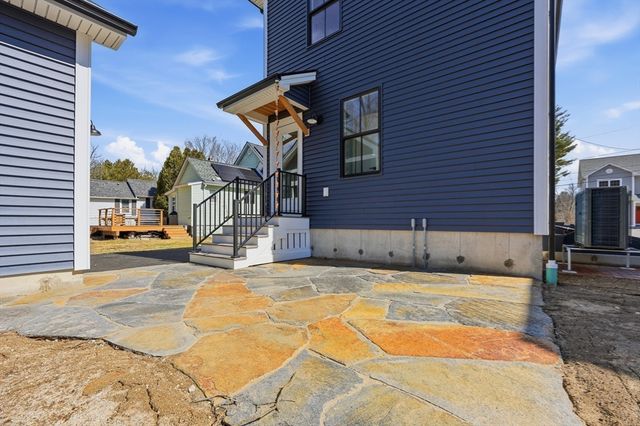 33 Landy Ave, Northampton, MA 01062