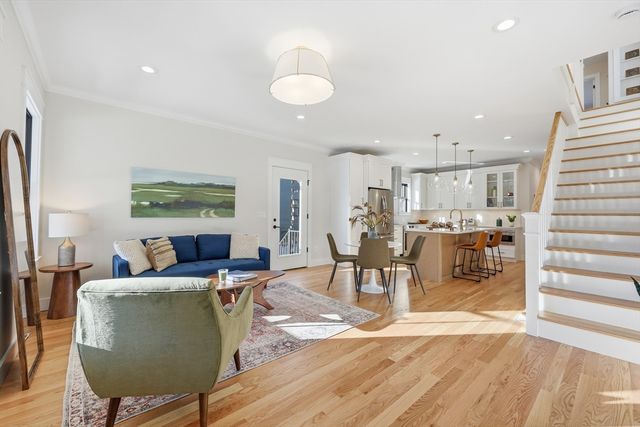 33 Landy Ave, Northampton, MA 01062