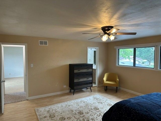 1104 Taunton Court, Schaumburg, IL 60193