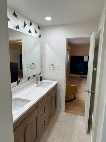 1104 Taunton Court, Schaumburg, IL 60193