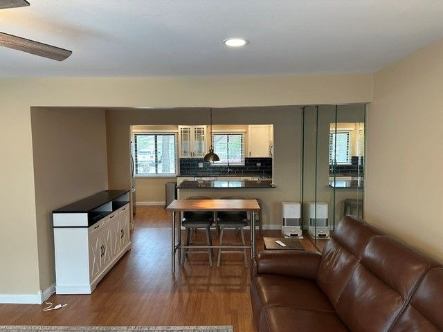 1104 Taunton Court, Schaumburg, IL 60193