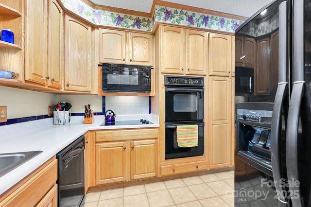 2 Ruffed Grouse Drive, Weaverville, NC 28787