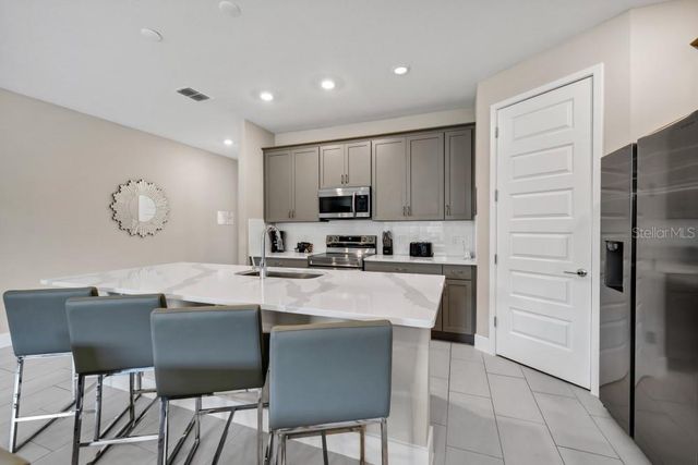 7846 SPECTRUM DRIVE, Reunion, FL 34747