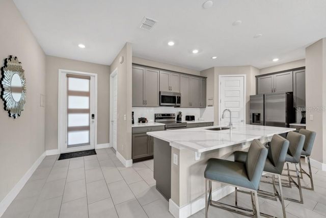 7846 SPECTRUM DRIVE, Reunion, FL 34747