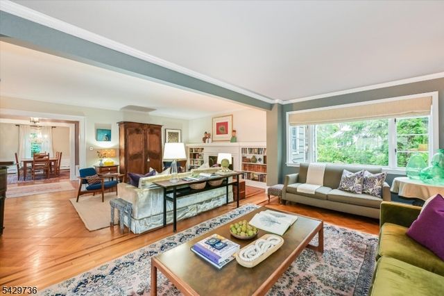 35 Durand Road, Maplewood Twp., NJ 07040