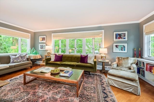 35 Durand Road, Maplewood Twp., NJ 07040