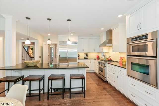 35 Durand Road, Maplewood Twp., NJ 07040