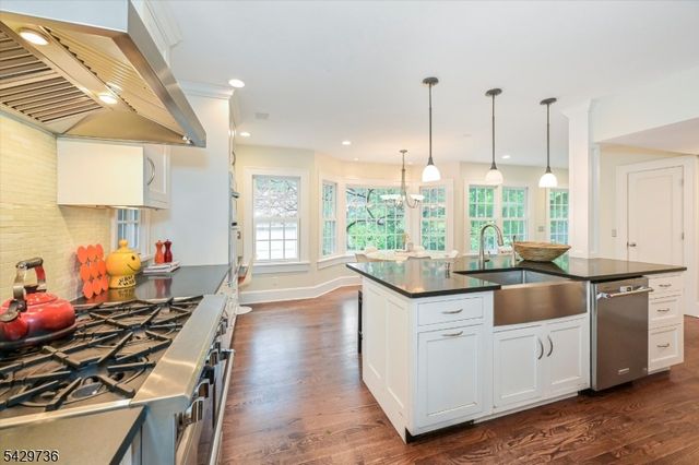 35 Durand Road, Maplewood Twp., NJ 07040