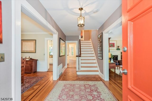35 Durand Road, Maplewood Twp., NJ 07040