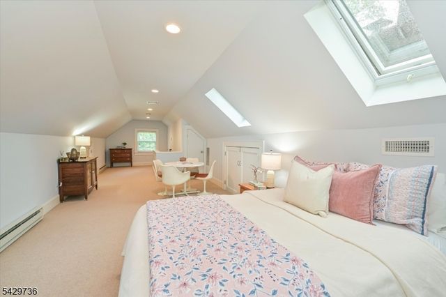 35 Durand Road, Maplewood Twp., NJ 07040