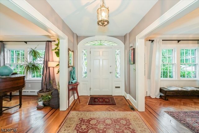 35 Durand Road, Maplewood Twp., NJ 07040