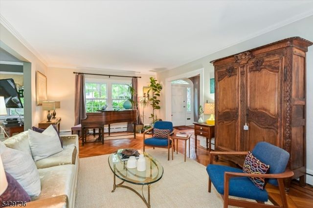 35 Durand Road, Maplewood Twp., NJ 07040