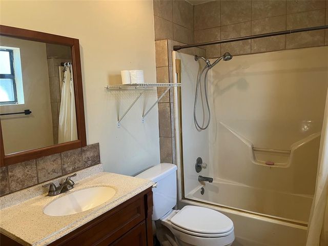 216 N Bk 1600 Road, Stigler, OK 74462
