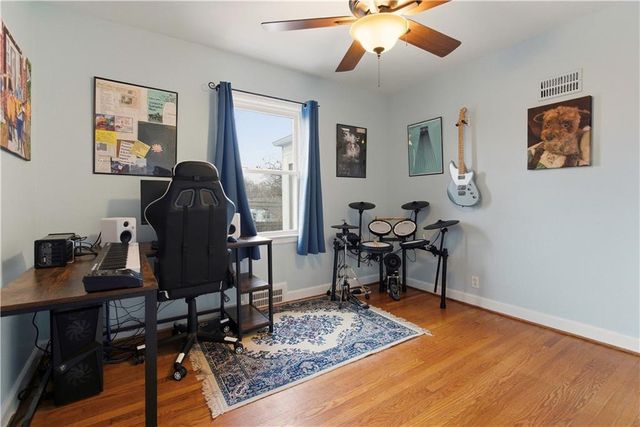 5218 N Spruce Avenue, Kansas City, MO 64119