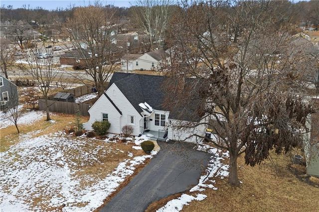 5218 N Spruce Avenue, Kansas City, MO 64119