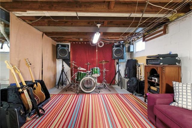 5218 N Spruce Avenue, Kansas City, MO 64119