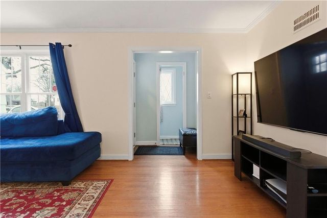 5218 N Spruce Avenue, Kansas City, MO 64119