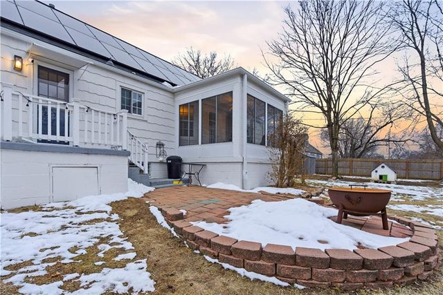 5218 N Spruce Avenue, Kansas City, MO 64119