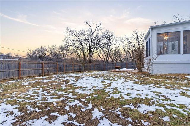 5218 N Spruce Avenue, Kansas City, MO 64119