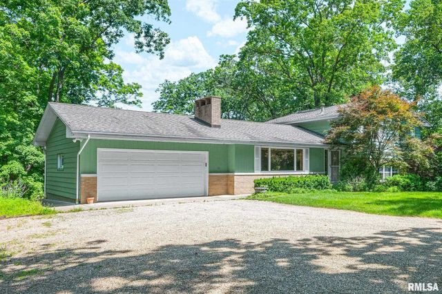 1233 OAK Circle, East Peoria, IL 61611