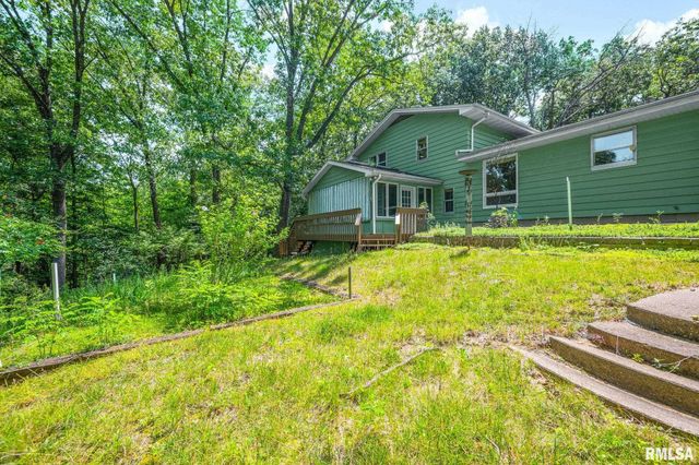 1233 OAK Circle, East Peoria, IL 61611