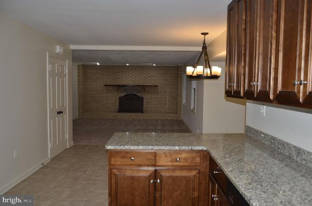 2301 HOLLY SPRING DR, Silver Spring, MD 20905