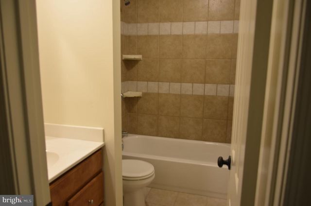 2301 HOLLY SPRING DR, Silver Spring, MD 20905