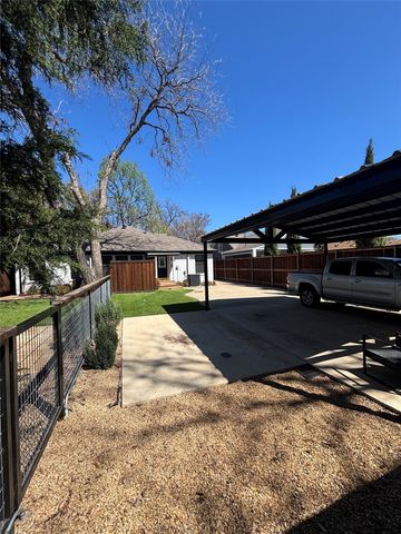 5117 Maple Springs Boulevard, Dallas, TX 75235