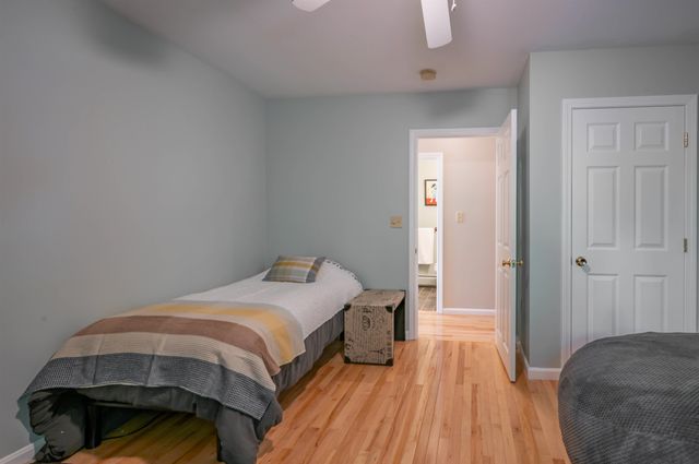 14 Wentworth Street, Nashua, NH 03060