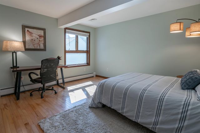 14 Wentworth Street, Nashua, NH 03060