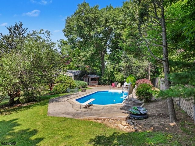 1652 County Rd 565, Vernon Twp., NJ 07461