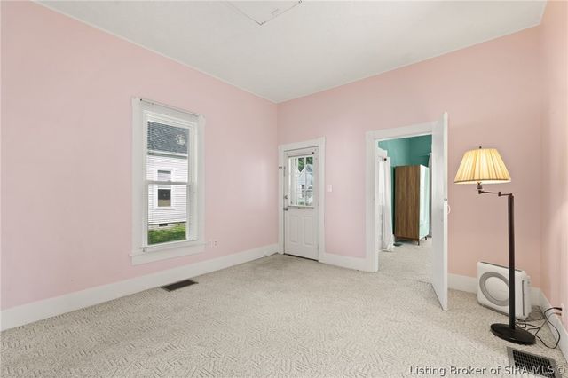 1929 Center Street, New Albany, IN 47150