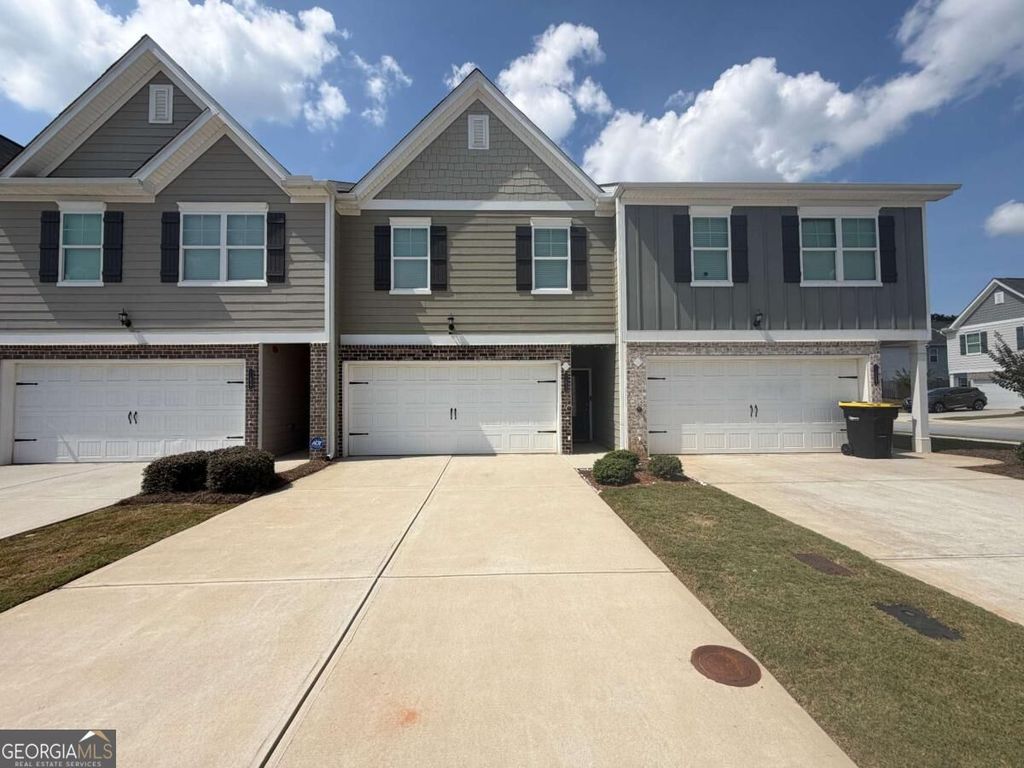 11633 Mendenhall Court, Hampton, GA 30228 — exterior