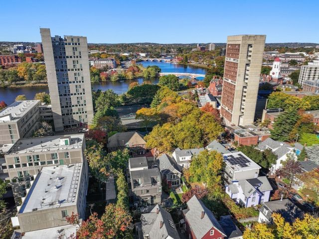 136 Banks St, Cambridge, MA 02138