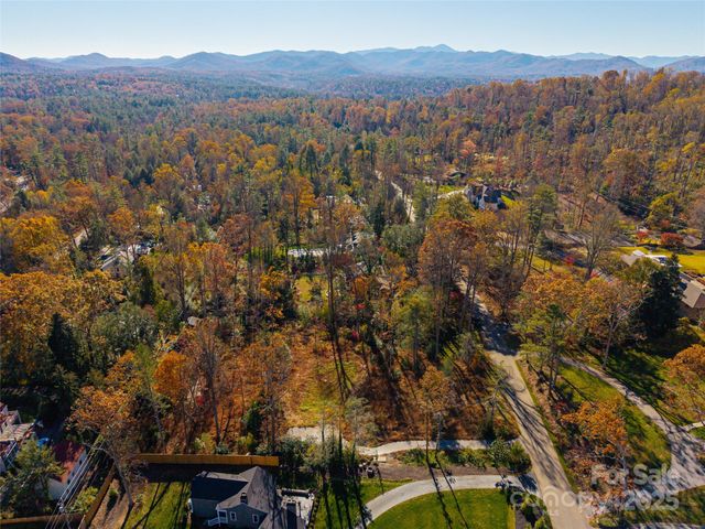 50 Forest Road, Asheville, NC 28803
