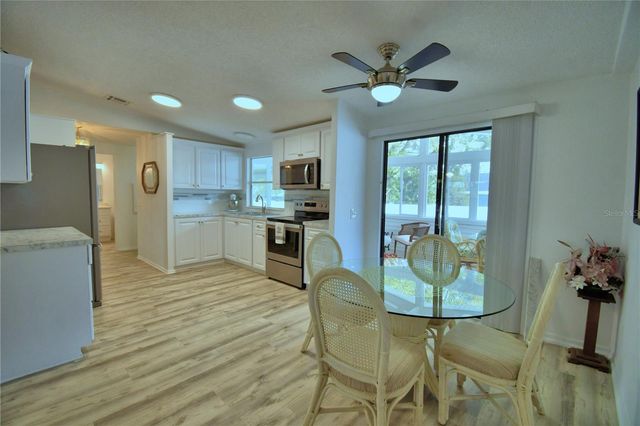 4802 COLONNADES CIRCLE E, Lakeland, FL 33811