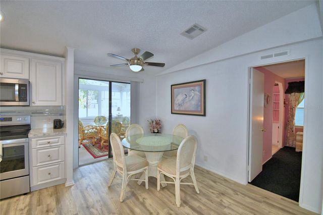 4802 COLONNADES CIRCLE E, Lakeland, FL 33811