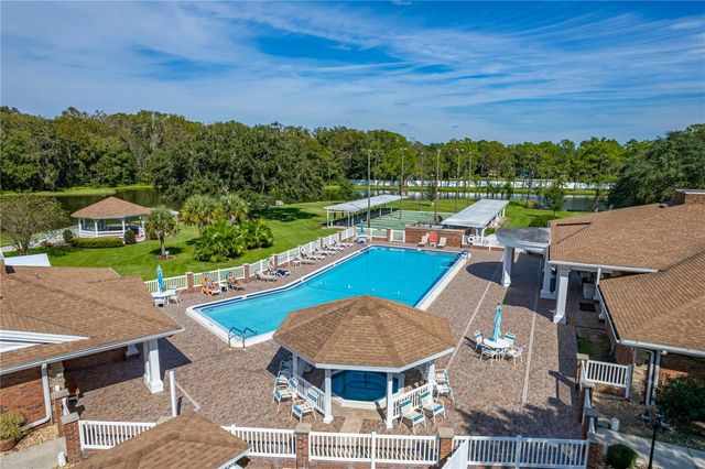 4802 COLONNADES CIRCLE E, Lakeland, FL 33811