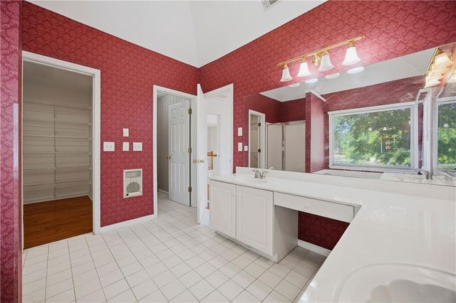 4625 SW Fairway View Court, Duluth, GA 30096