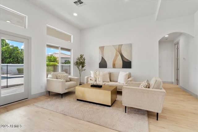 2251 N 32ND Street 27, Mesa, AZ 85213