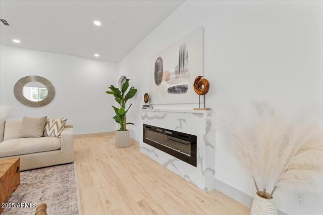 2251 N 32ND Street 27, Mesa, AZ 85213