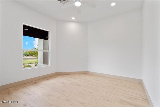 2251 N 32ND Street 27, Mesa, AZ 85213