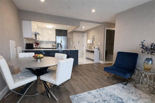 4515 82nd Street W7A, Elmhurst, NY 11373