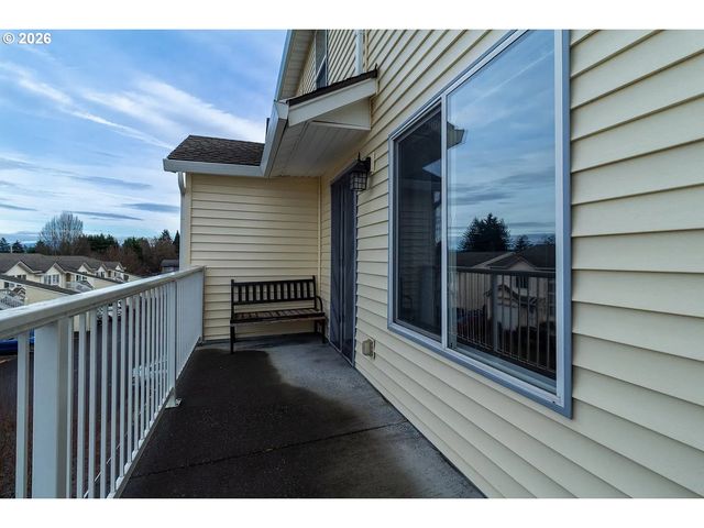 1414 BRANDT Rd F-39, Vancouver, WA 98661