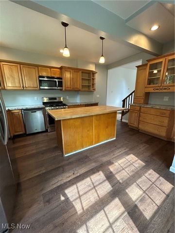 3609 Archwood Avenue, Cleveland, OH 44109